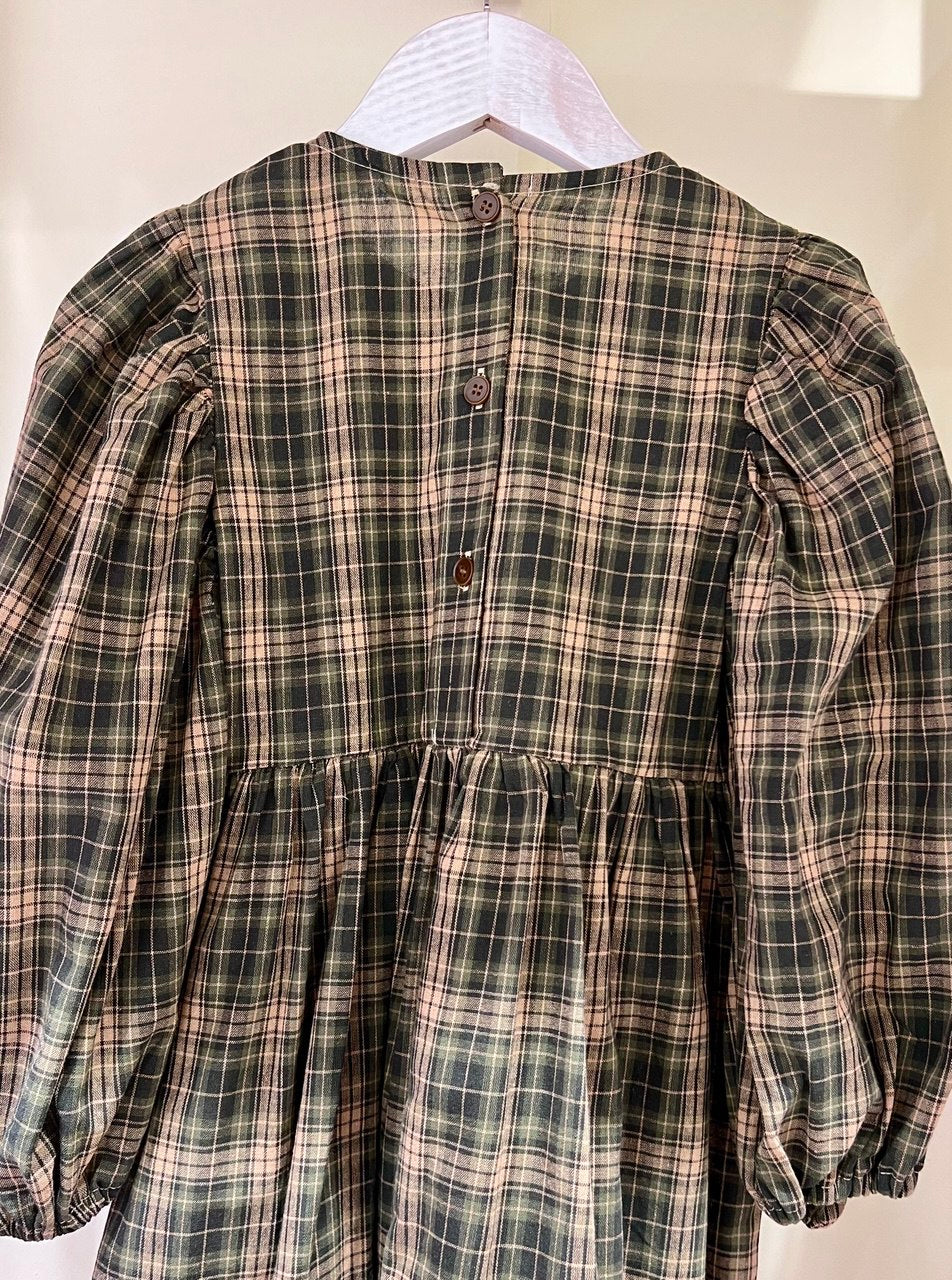 Vintage-Inspired Smocked Plaid Girls’ Dress