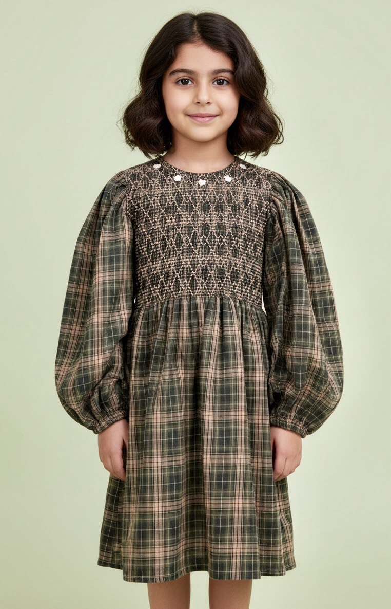 Vintage-Inspired Smocked Plaid Girls’ Dress